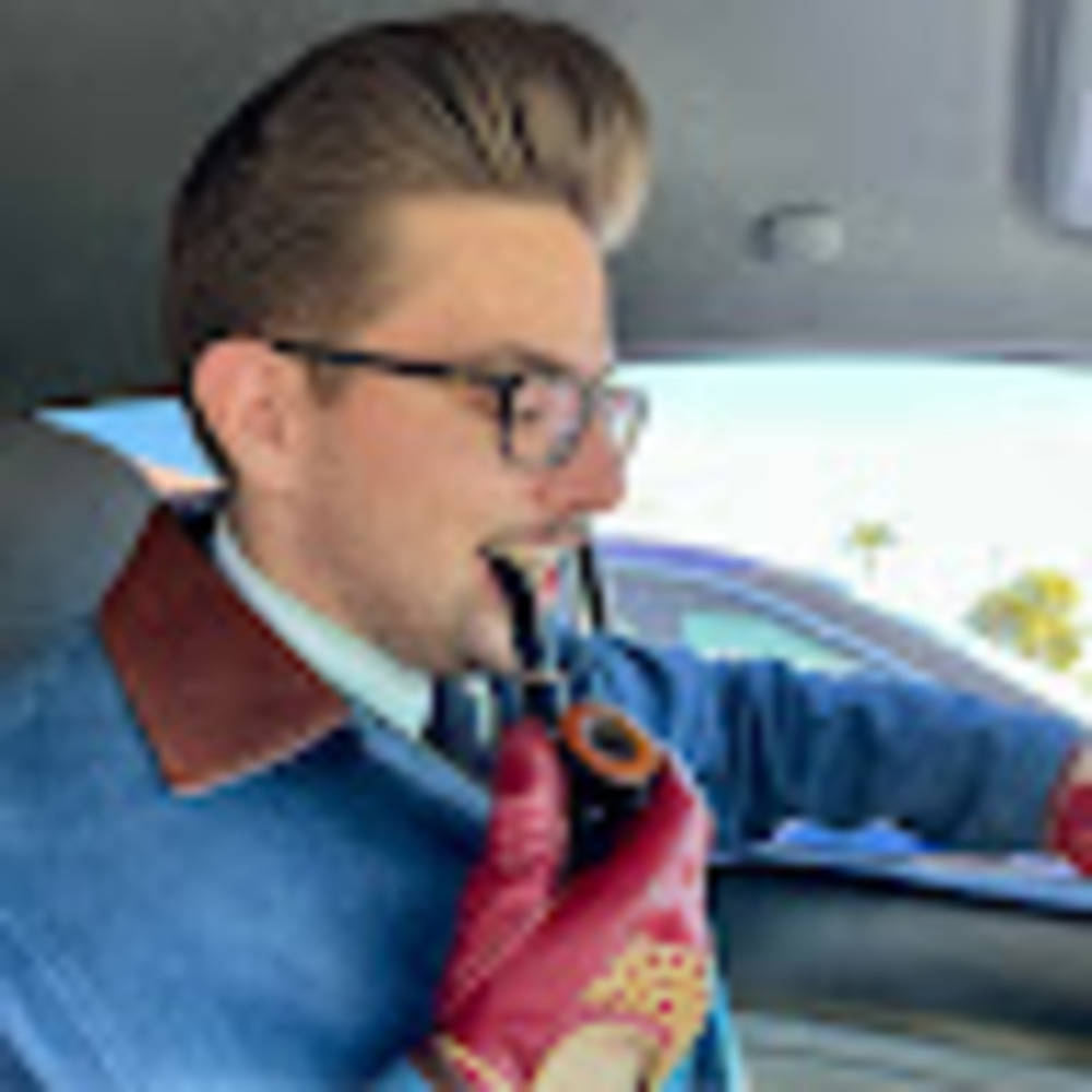 Meet your Posher, Elijah
